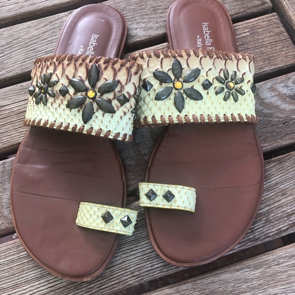 Isabella Fiore Toe Ring Sandals Embellished  Size 6M - 5x $25 - Picture 2 of 5